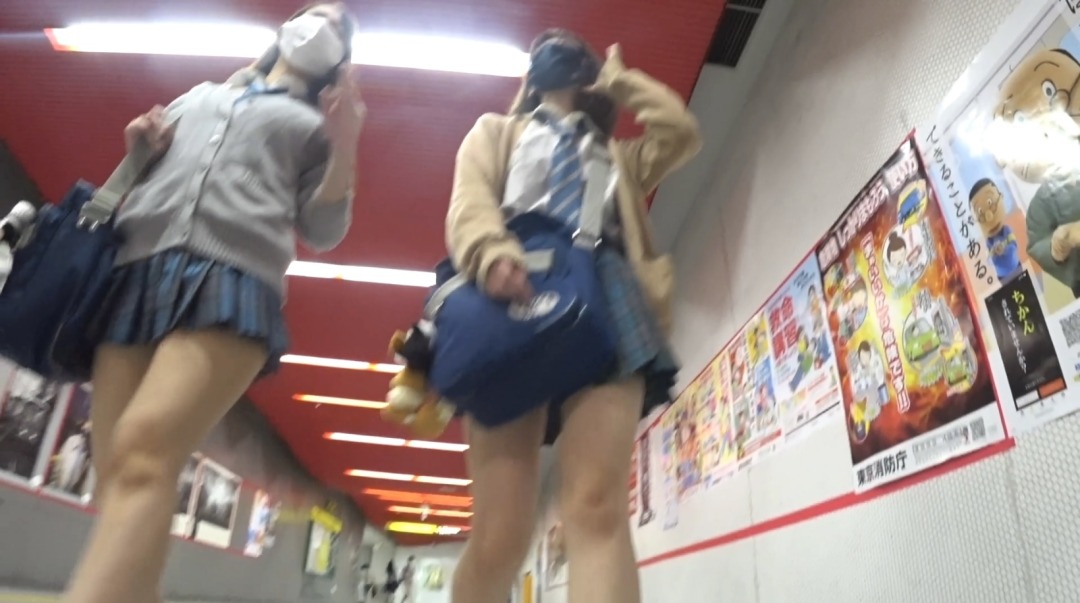 BlueTrain11 / !地下鉄のホームや階段は風吹くので注意してみるべし