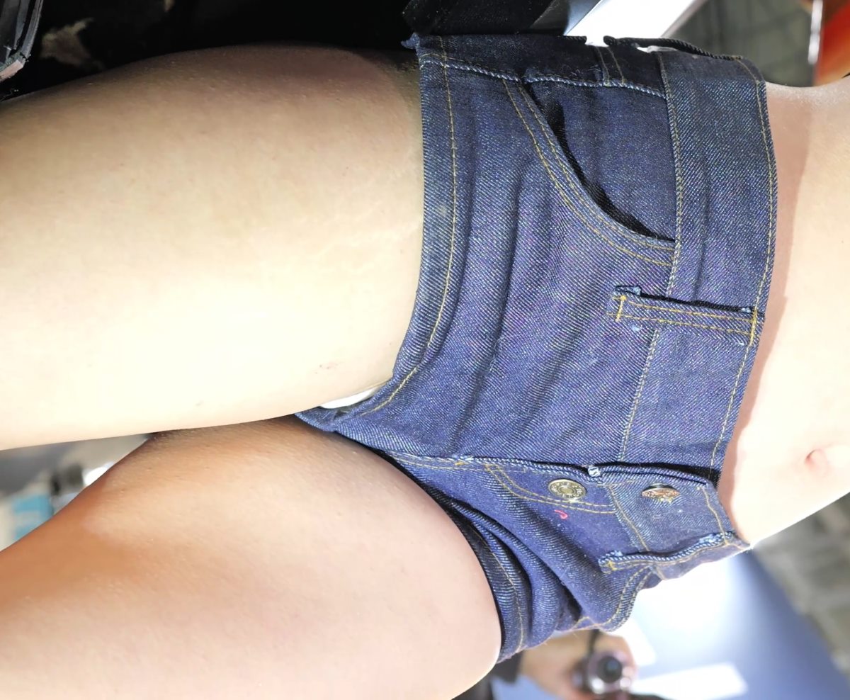 新作 【超速報】オートサロン ➂ エグすぎ!かわいいコンパニオンのお尻見えまくり!!Part1