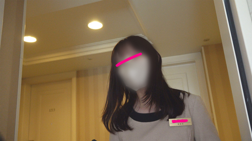 【ホテルマン】完璧…！スカートに手を入れ交渉！掌に余る程の巨乳と究極のスタイル！