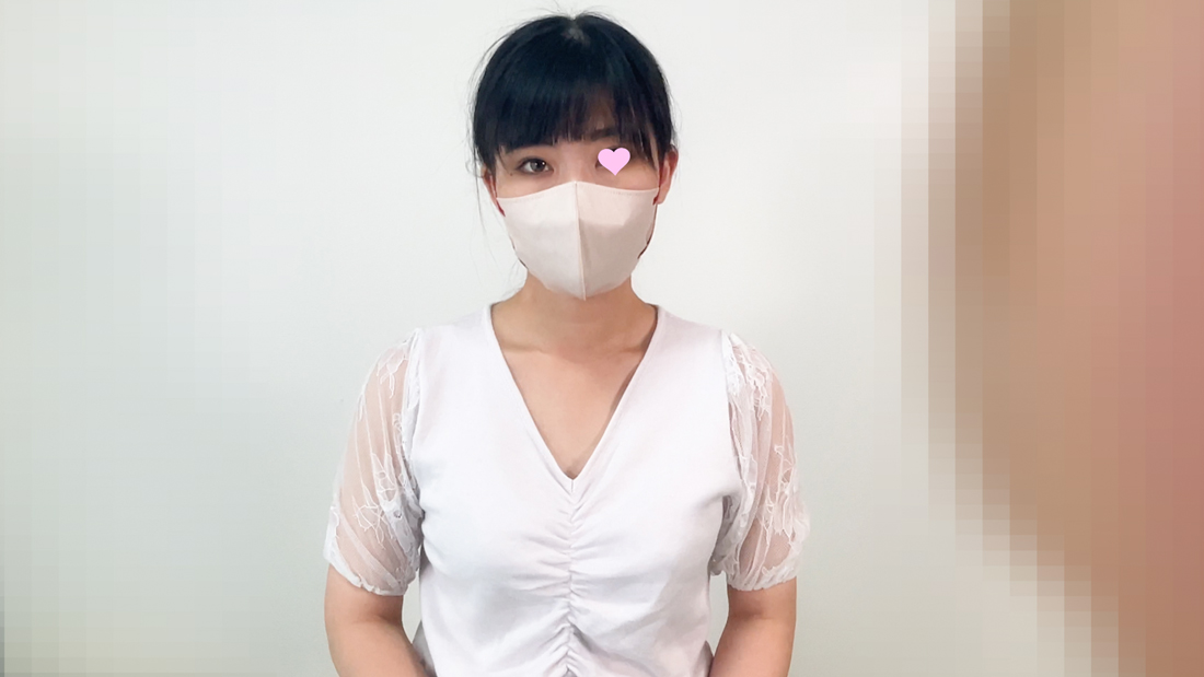 黒髪清楚な美人客の美巨乳丸見え/緩んだ胸元ズームで乳首まで見えました【胸チラ/パンチラ】
