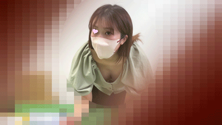清楚美女の緩んだ胸元から胸チラ/美巨乳ズームで乳首まで見えました【胸チラ】
