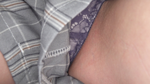 【一般外来】2アングル!絶対ビクンッてした!敏感乳首を摘ままれて露呈した感じ方