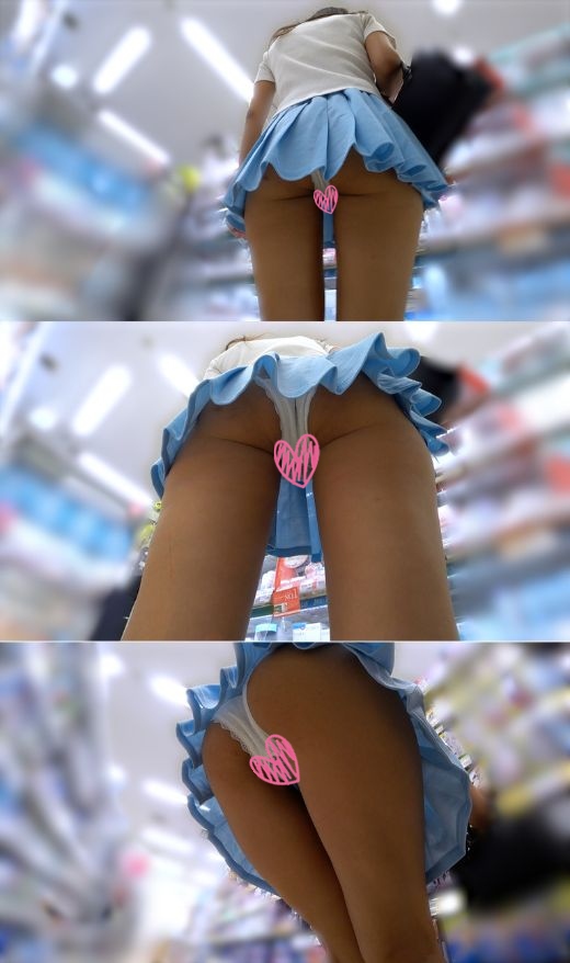 【ミニスカ探訪】美脚スレンダー女子の西日に染まる美尻パンチラ！