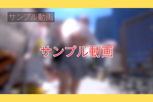 【サンプル動画】【ノーブラ確定】激しいビル風がめくるミニ丈シャツ！必死に裾を抑えるムチムチ美女