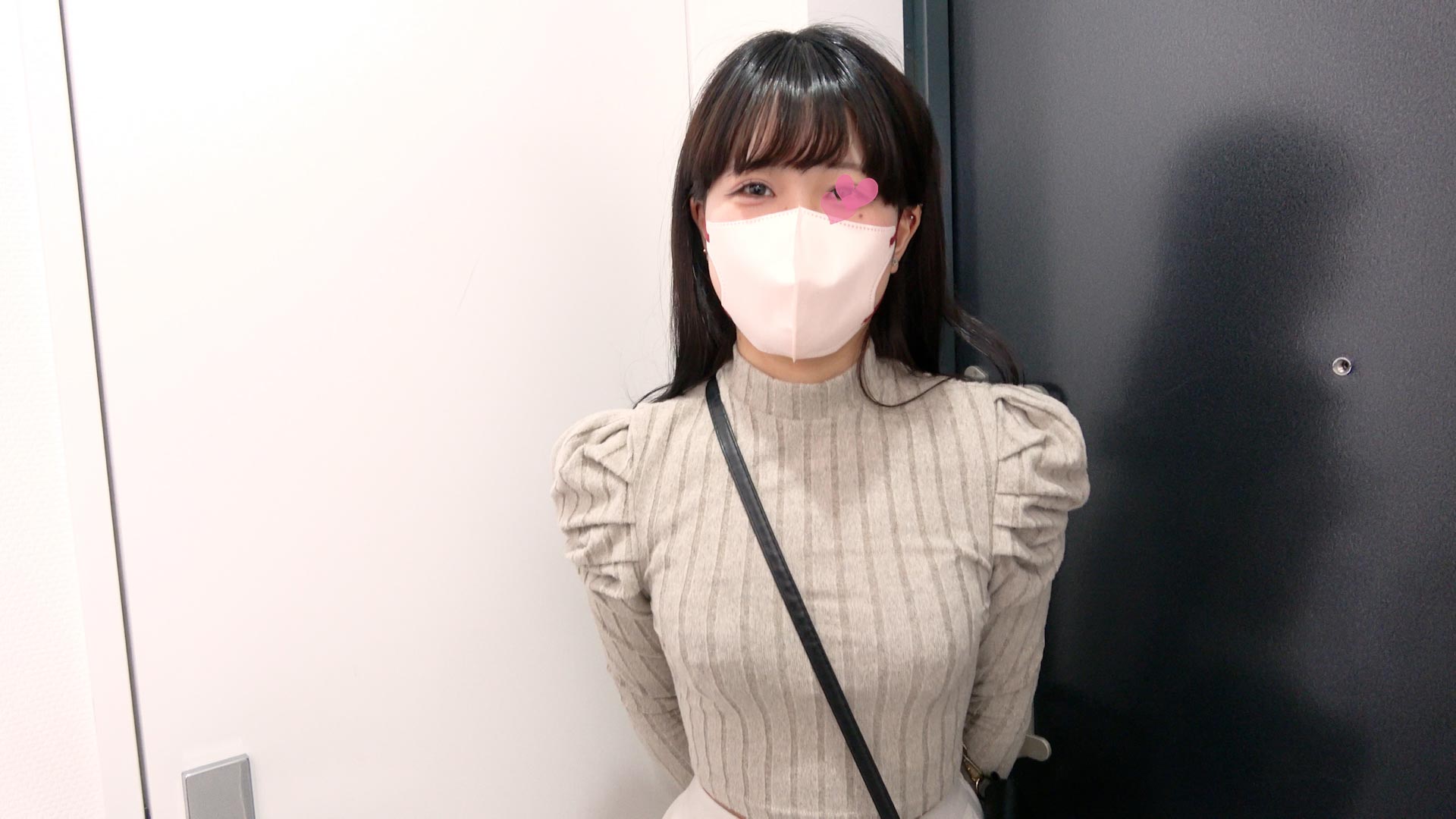 黒髪美女の可愛いパンツ買取/恥ずかしがり屋なのに乳首責めで漏れ出てしまう喘ぎ声【パンチラ/美尻】