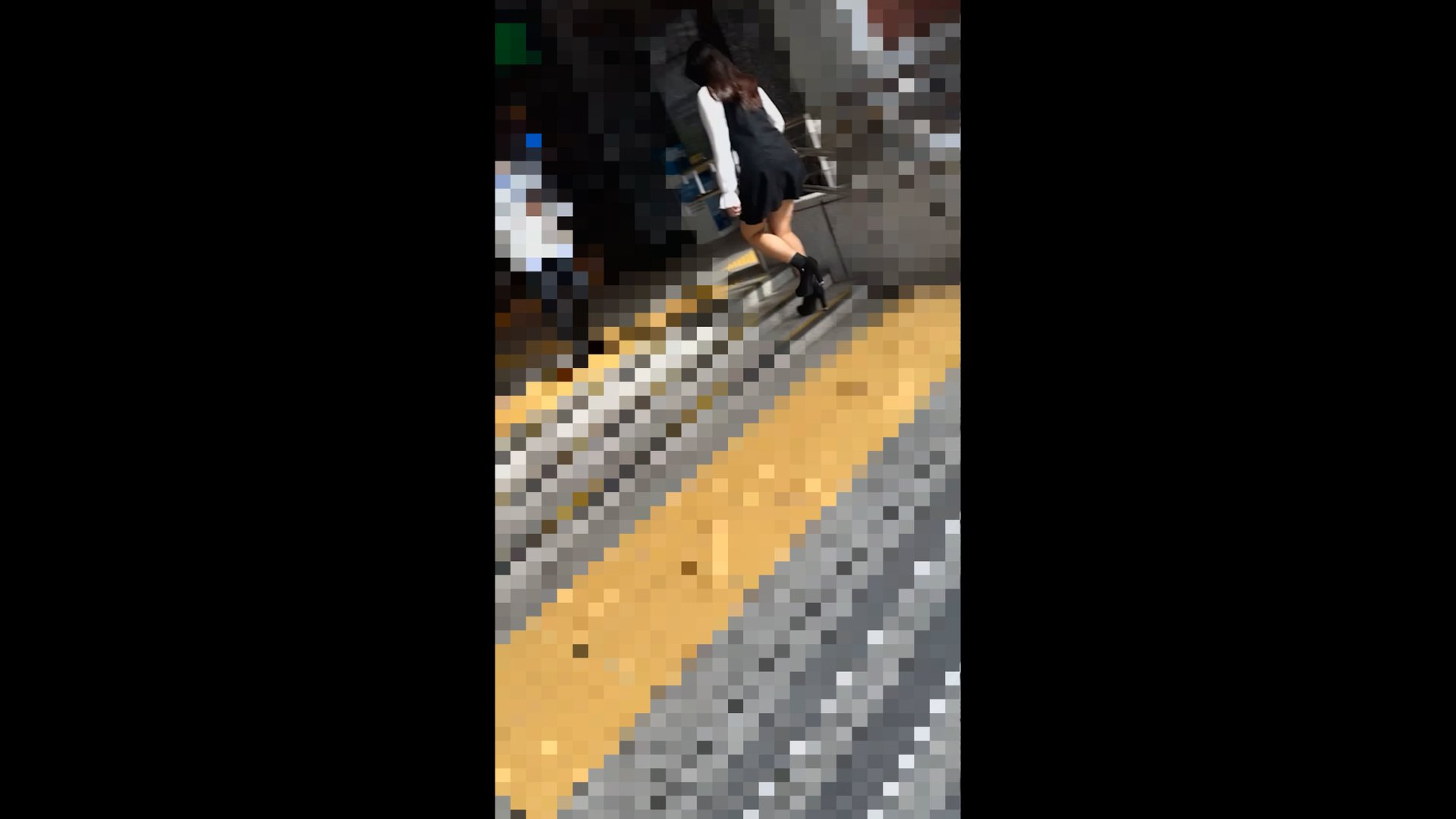 [乗車記録142]目の前に舞い降りた清楚系美人。「どうか、終わって...」次々と過ぎる駅を見送りながら汚される下半身...