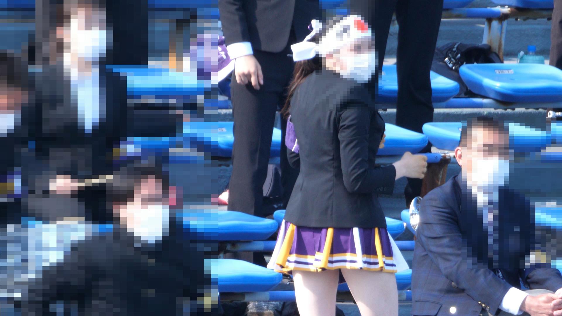 なにわガールズ1207【4K】応援に力が入ります! 前かがみでHIPの形がくっきり!