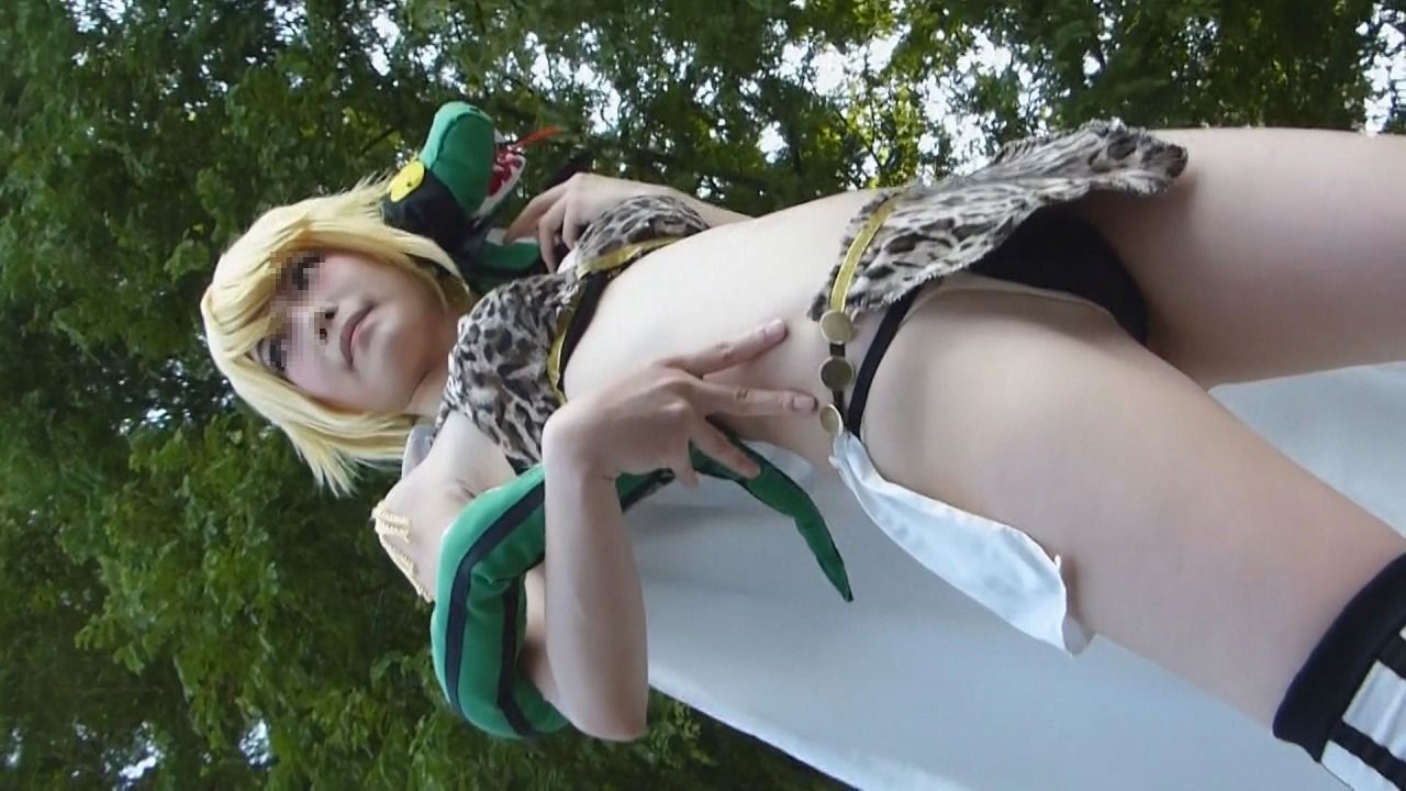 野外コスプレイベントでレイヤーさん達を至近距離からローアン接写しまくりNO-4 ヒョウ柄ちゃんローアン編