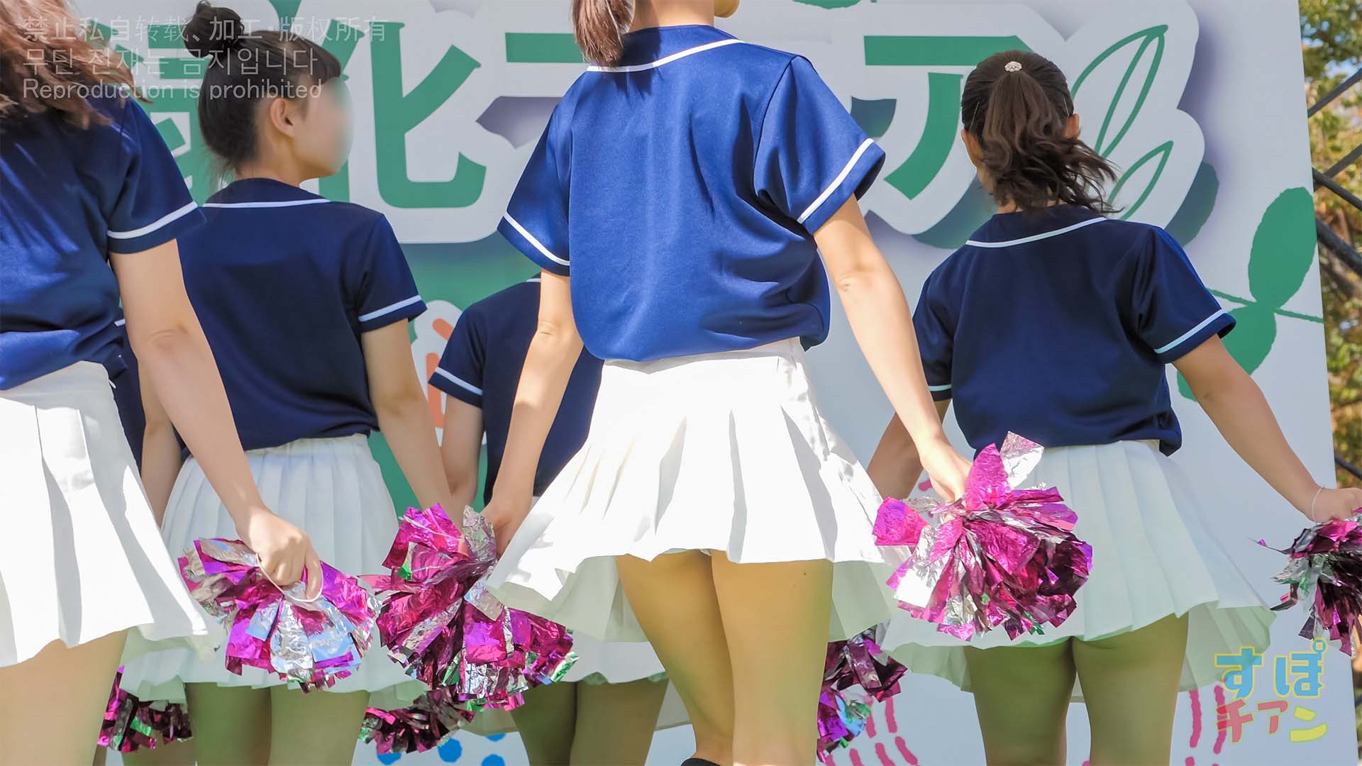 チアのキックは希望が一杯(4K)