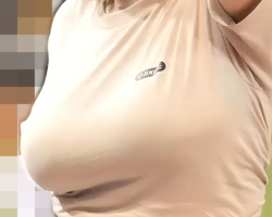 超巨乳！おっぱいがプルンプルン揺れてるお姉さん　C353