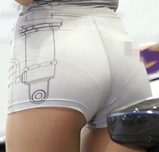パンティ透け透けフロント食い込みイベントお姉さん　C361