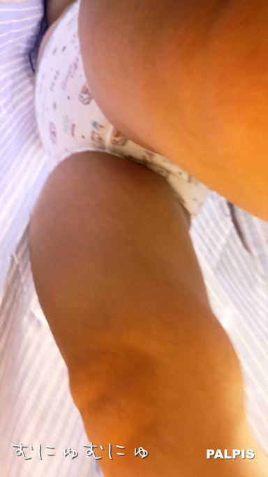 スカートひらひら #41 特別版21 家族で買い物している女の子