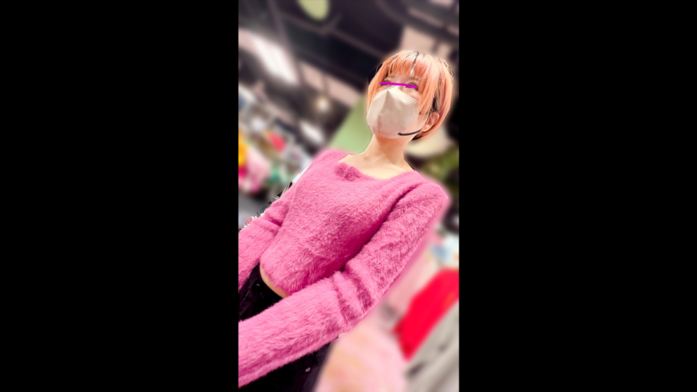 【店員さん胸チラB地区㊽】S級美女店員さんの胸チラ!Eカップ観葉植物店員さん・Cカップ古着屋店員