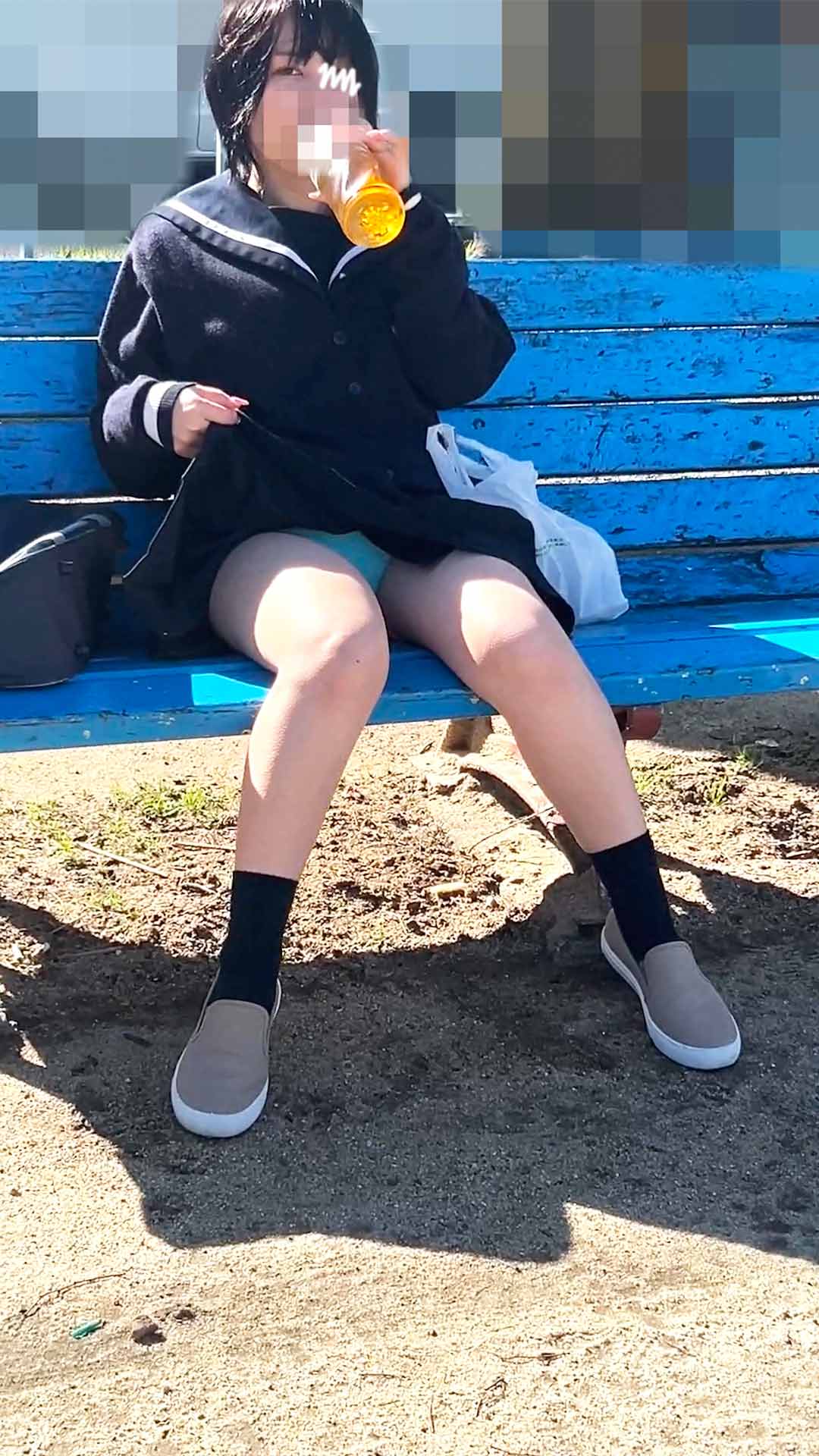 3作品セット【パンチラ見せつけ】僕を救ってくれたのは彼女達でした。