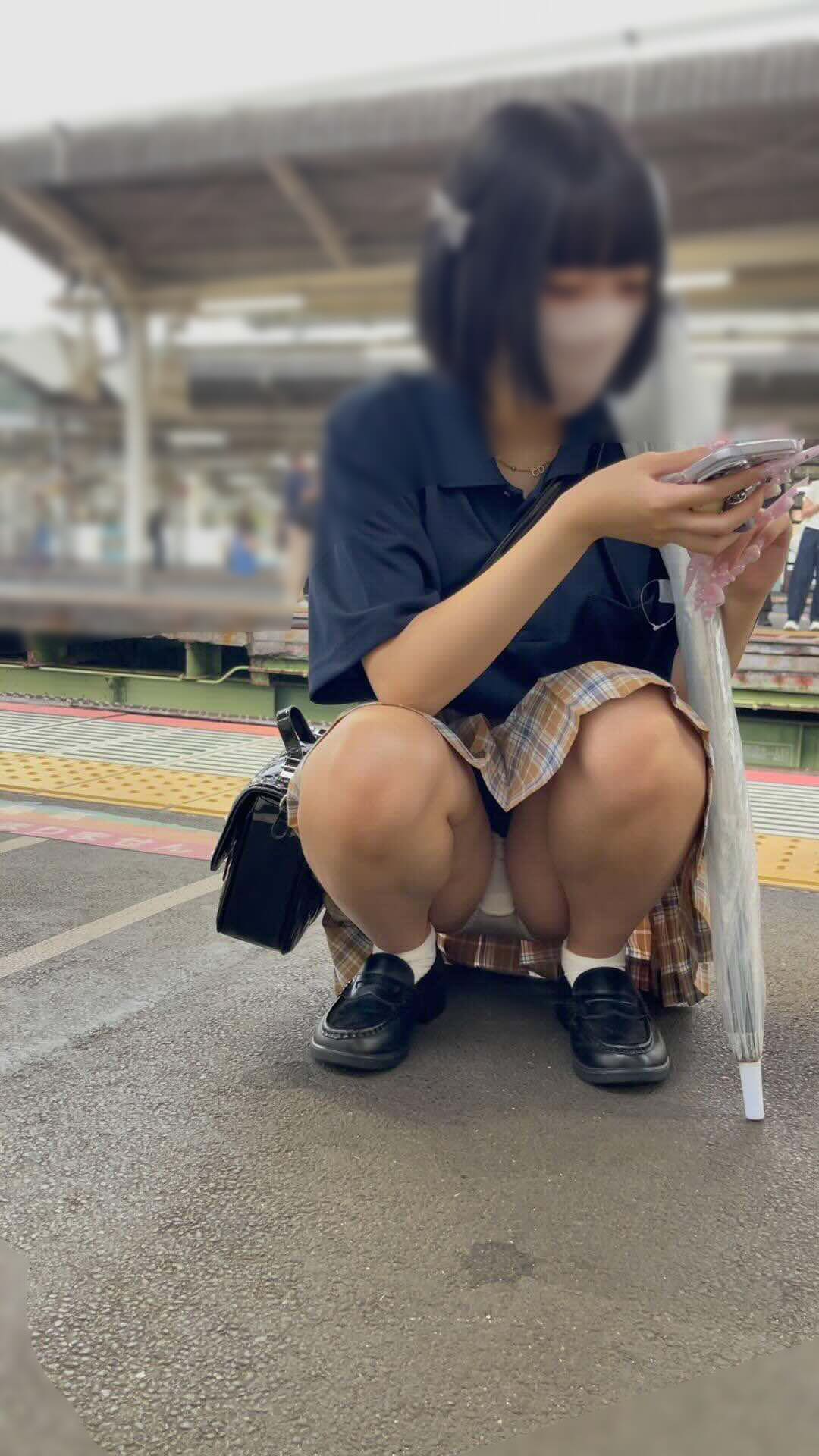 JK盗撮日記246 続々・黒のショートカットが可愛すぎる!!現役アイドル級激カワJKを電車内で盗撮【完全主観41分超撮影】