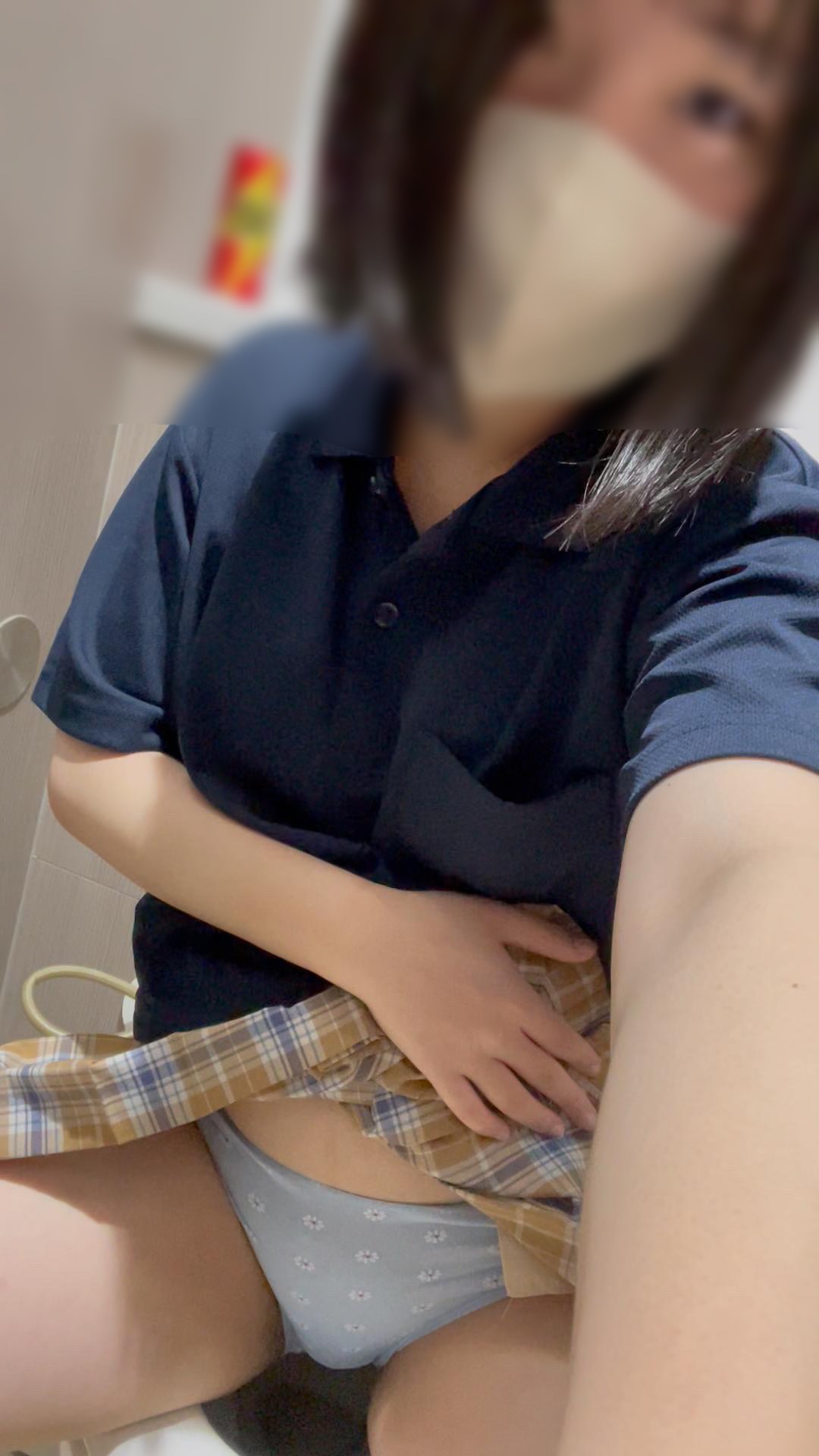 JK盗撮日記248 完全初登場!!童顔ショートヘアの美少女JKちゃんを電車内で盗撮【36分超撮影】