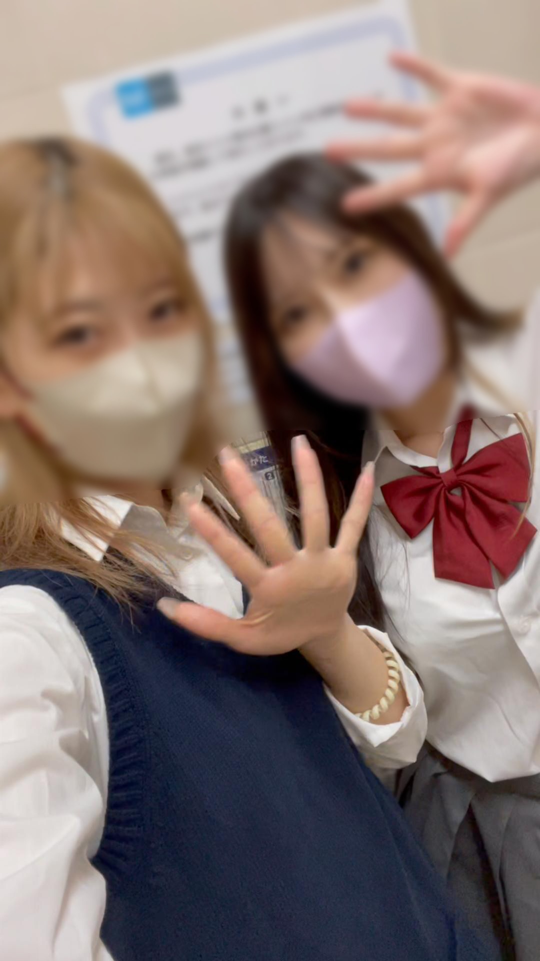 JK盗撮日記201 続・あの最強の仲良し二人組が再び登場!超美脚の二人あなたはどちら派?激カワ美脚JK達を電車内で盗撮【※25分