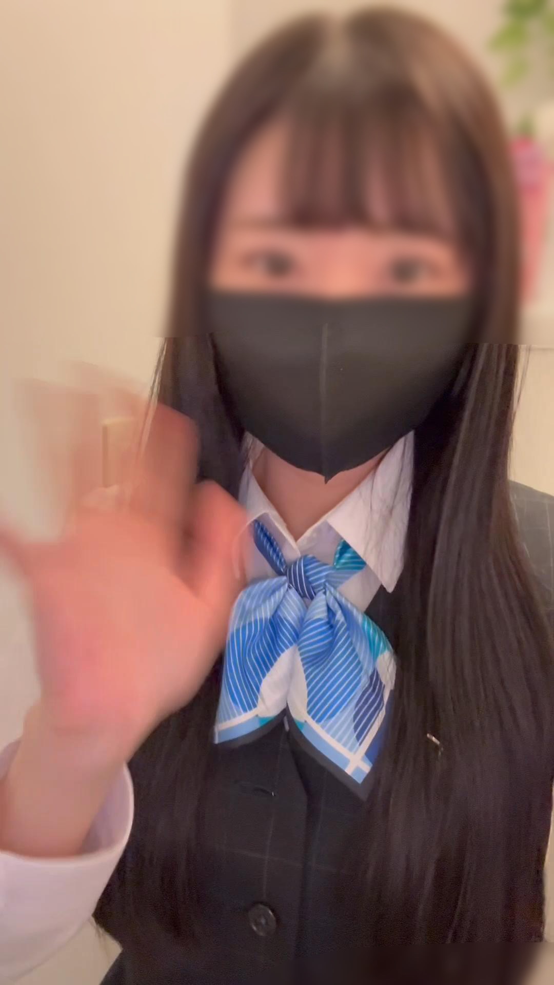 OL盗撮日記20 続・年上の彼氏と電車内で過激にイチャイチャ!?激カワ清楚系OLを電車内で盗撮【完全主観23分超撮影