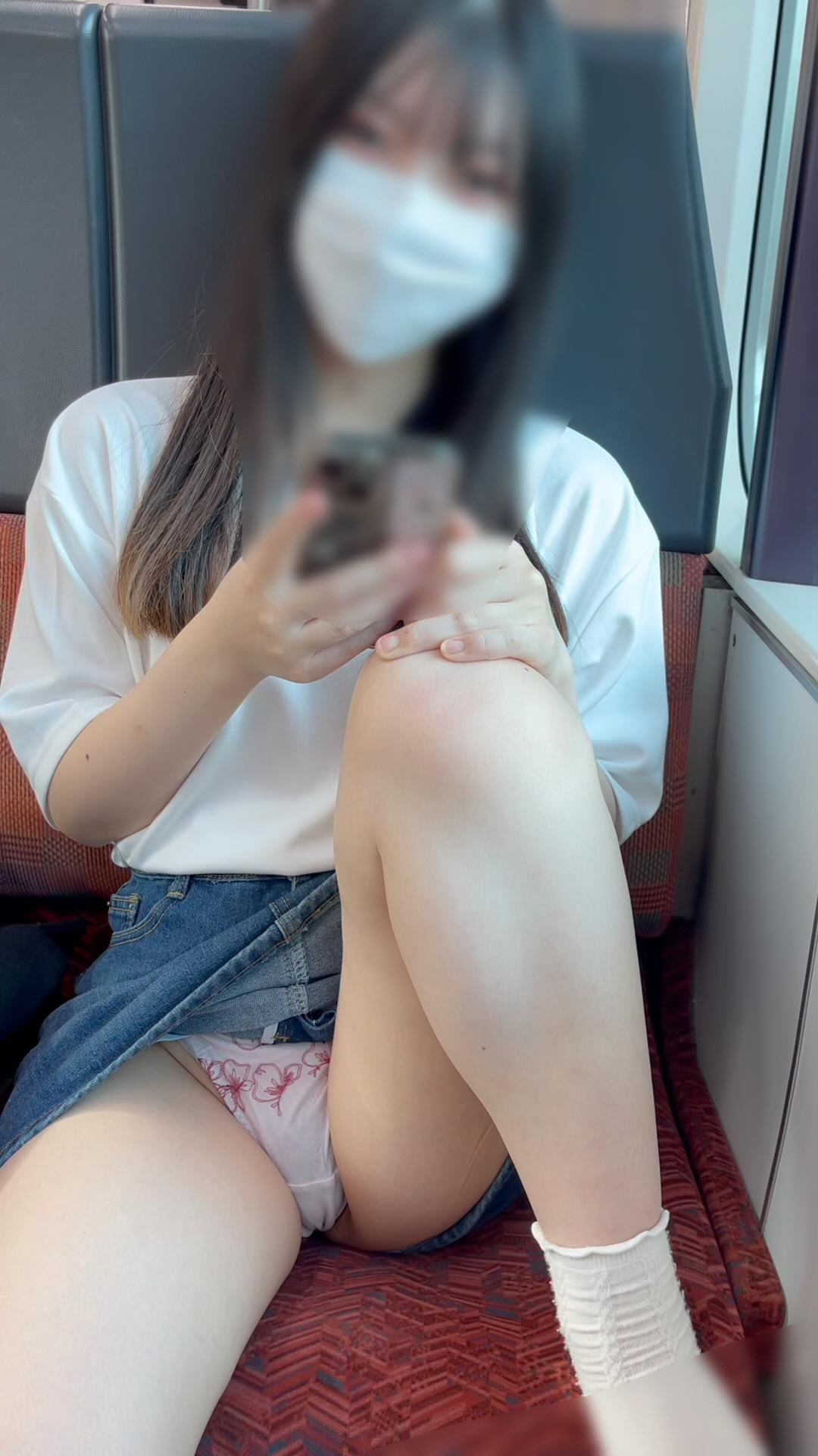 JD盗撮日記78　約1年ぶりの登場！！続・乃○坂級の超オススメアイドルJDを電車BOX席で盗撮【※完全主観41分超撮