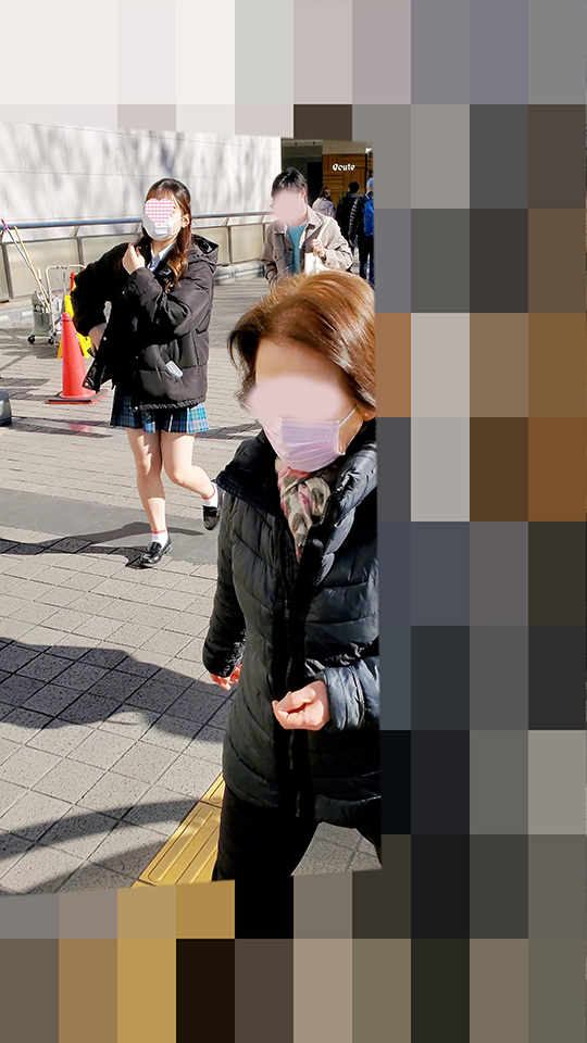 路上で声をかけた青チェに撮影会をしながら盗撮しまくる