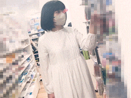 店内ディルドずぼずぼ衝撃パンチラ♡女子大生がM字開脚でくぱぁマンコに極太ペニスをぶち込み♡巨乳ローアングル【街撮り/素人】