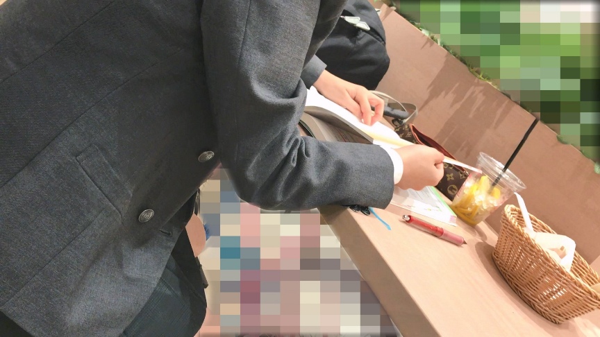 【制服私服JK】さかさんぽ 特殊な状況で撮影されたJKのパンチラコレクション【顔出し】