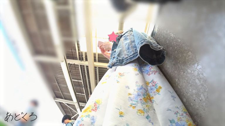 【私服JK】さかさんぽ No.025 驚異の3分連続フロント撮り!透明なのは容姿だけじゃなくパンツも!?【顔出し】