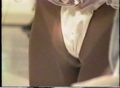 (期間限定販売~2026/1/15)90年代のサンバギャルのビデオ⑤ これだけ食い込んだら痛いはず。ん?気持ちいい?