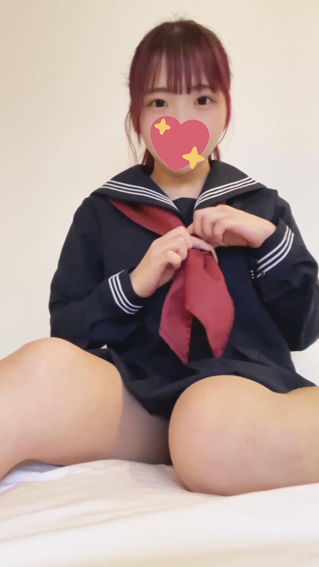 【自撮りで恥じらいイキ】「内○結○」オナニーを自撮りして美乳と絶頂晒す
