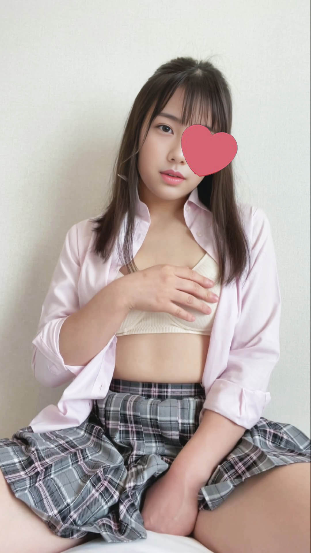 【過去イチ美少女】「天○莉○」規格外の超絶美少女が恥じらいオナニー！！