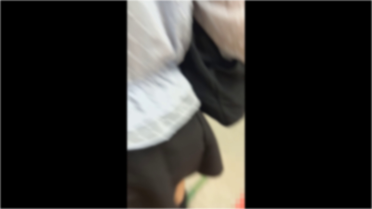 【窃吸/嫌叫】※超遅延電車で乳を吸われまくる女子大生。自然の恵みに万々歳。
