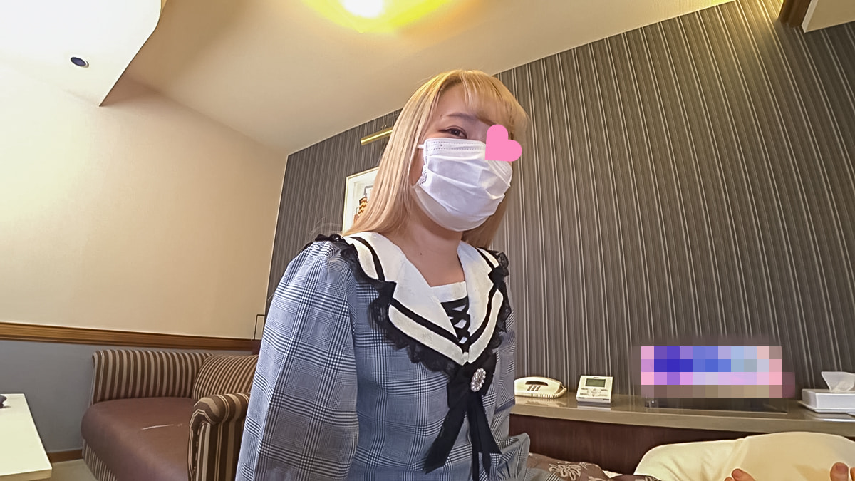 アシスタントが待機中モデルをこっそり撮影していた!その4 ギャルモデルが寸止め手コキでアシスタントの射精管理!?