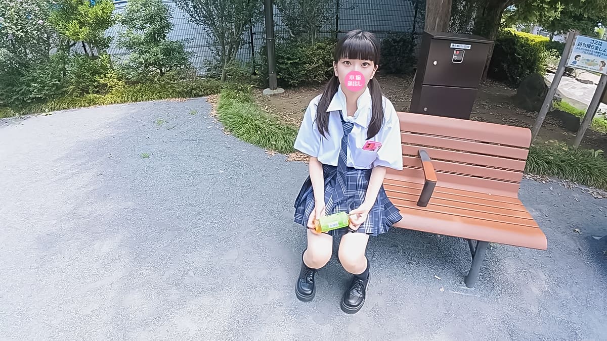 【原石美女こころシリーズ13】制服で「こころチャンネル」スタート!?撮影に同行してスカートの中を観察5日分