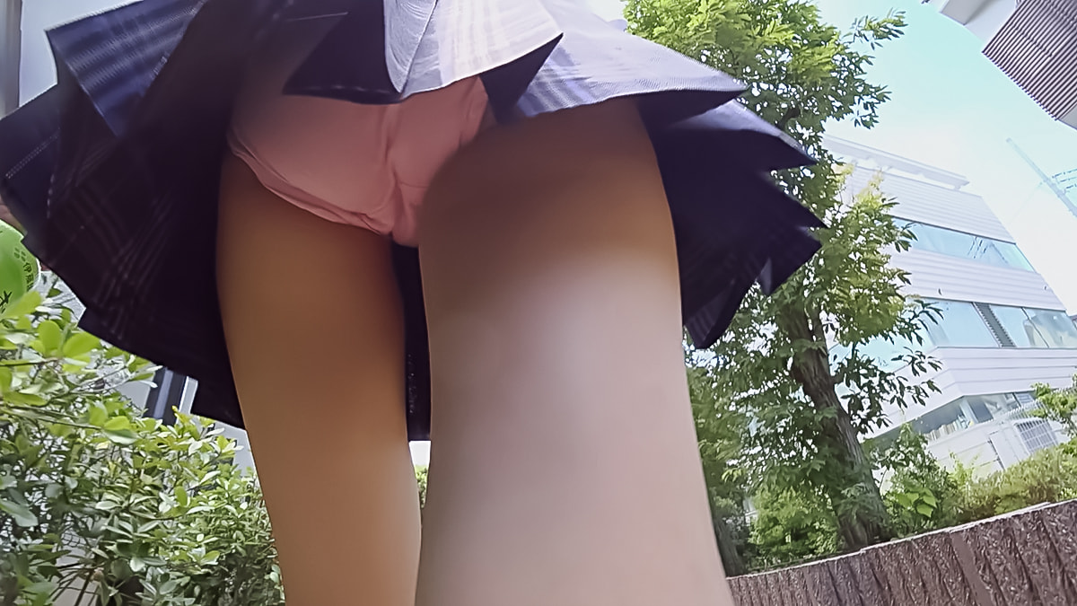 【原石美女こころシリーズ13】制服で「こころチャンネル」スタート!?撮影に同行してスカートの中を観察5日分