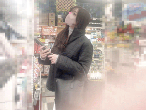 ジム帰り同業者が走って撮影/清楚なOL風美女の純白パンティを狙うパンチラ【禁断の逆さ撮り】Vol.56