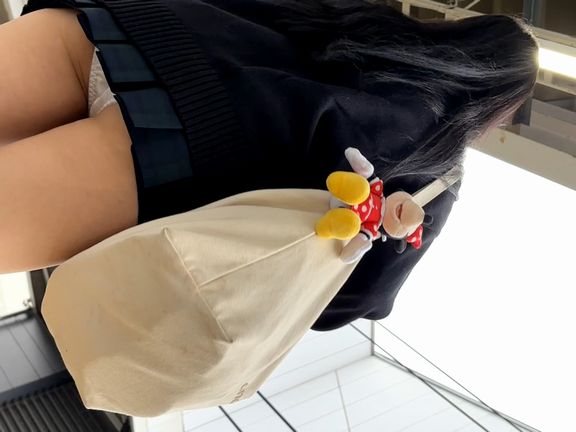 激ミニドスケベフォルムJKパンティ逆さ撮り