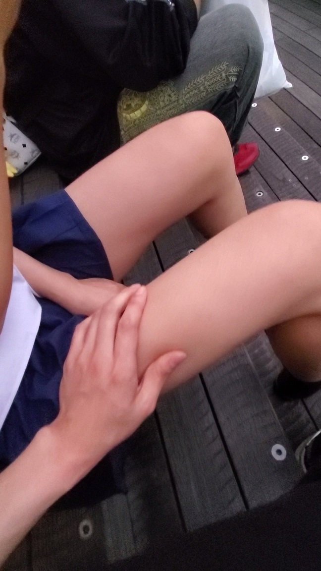 【関東有名校】大勢の前で囲み魔の手 自然光で超肌感 超接写で触られまくるKちゃん