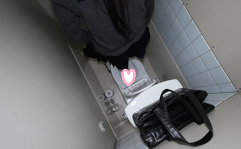 【取材001】女性の他人に見せることのない部分を堪能する男逮捕　セーラーJKの出したての尿を味わったか gallery photo 1