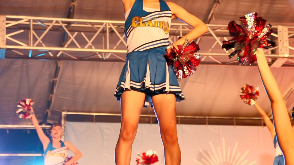 ぴち桃チア動画vol.1【ステージ降りてきて最前ハイキック(胸元もご注意)】