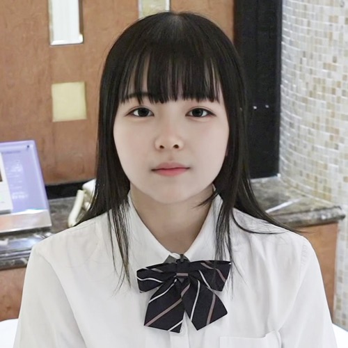 感度高めのフレッシュ18才ももちゃんと生外【4K/30p/20Mbps】