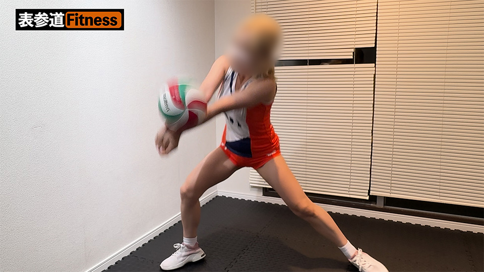 神スタイル!巨乳制服ギャルがまさかのTバック!?若さ弾けるプリ尻を鷲掴み&バレーボール抱きしめ正常位で放心状態に