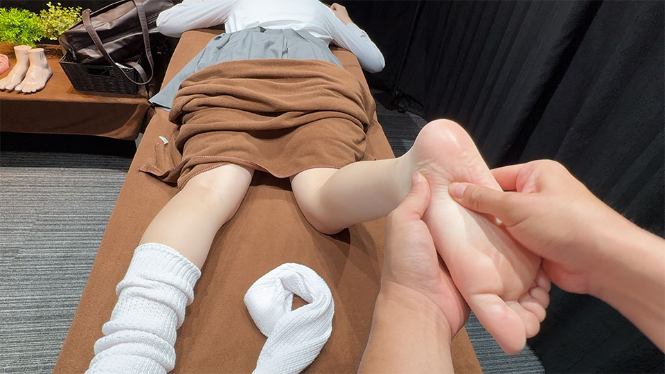 「おっさんセクハラ?ナメてんの?」生意気な制服ヤンキー系、中身は超純情系!?中指立て反抗するも極上締まりのギャップに耐えきれず中