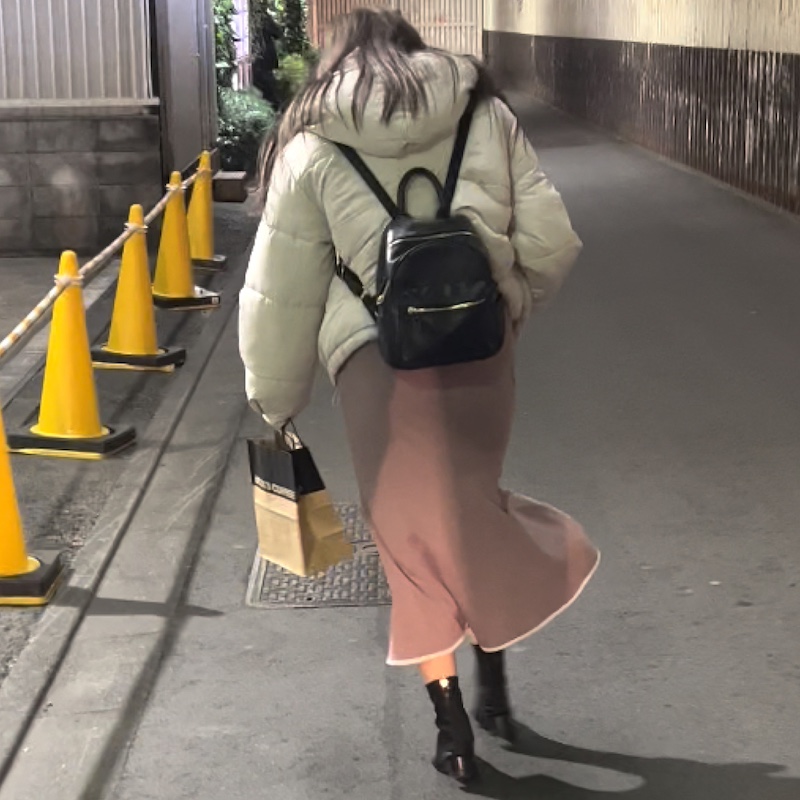【閲覧注意】小柄な巨乳の家なき子 マスクせず 千鳥足で彷徨う小娘の裸体を怒りの鬼セクハラ タイトワンピース