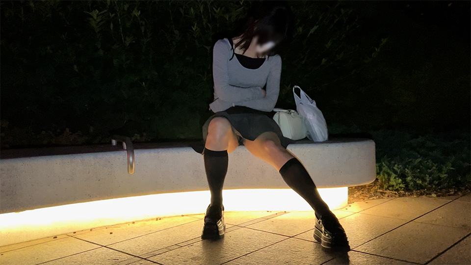 「え、なんで裸なの…?」戸惑う超絶スタイル美女 糸を引くほど濡れた割れ目に正常位挿入 事後ハプニングで緊張の一瞬