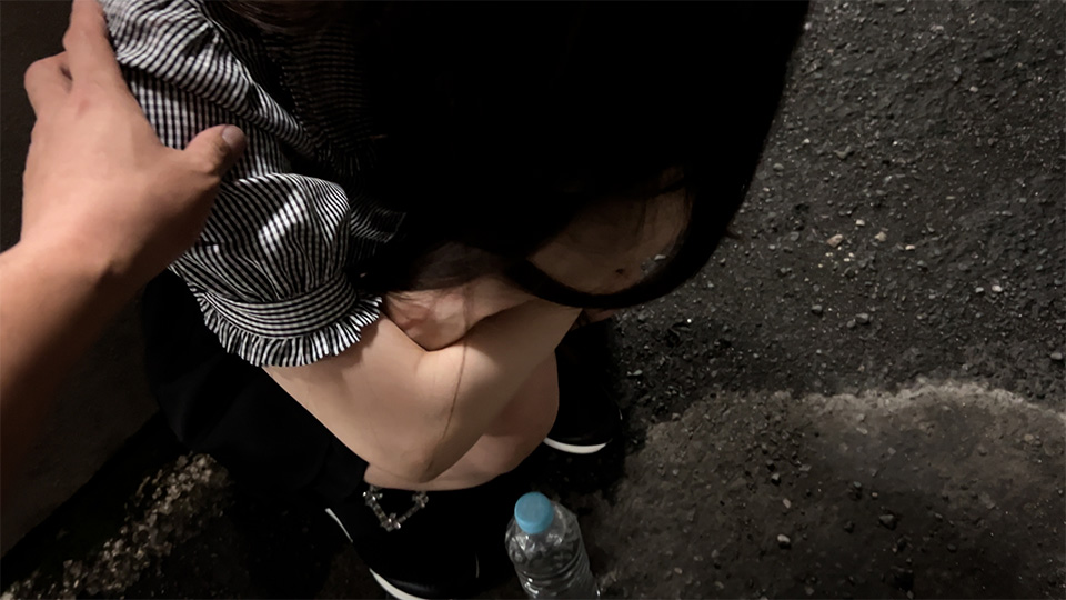 【お水配り】千鳥足の美女をホテルへ連れ出し生ハメ!敏感乳首&漏れ出す喘ぎ吐息に興奮し大量腹射フィニッシュ