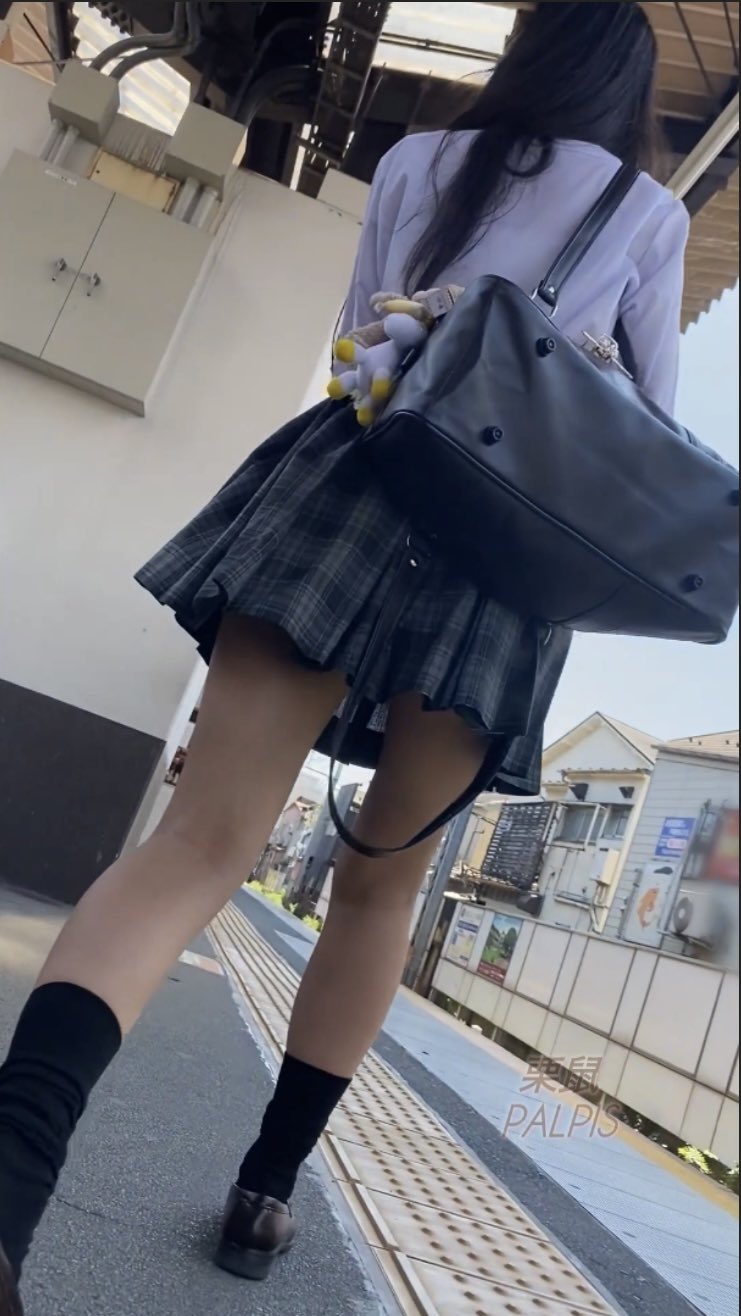 ××駅で見つけた好みの娘※6月末まで