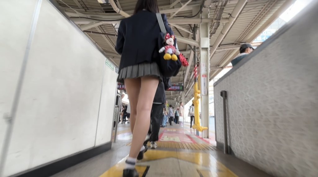 関東/某駅鳥 1