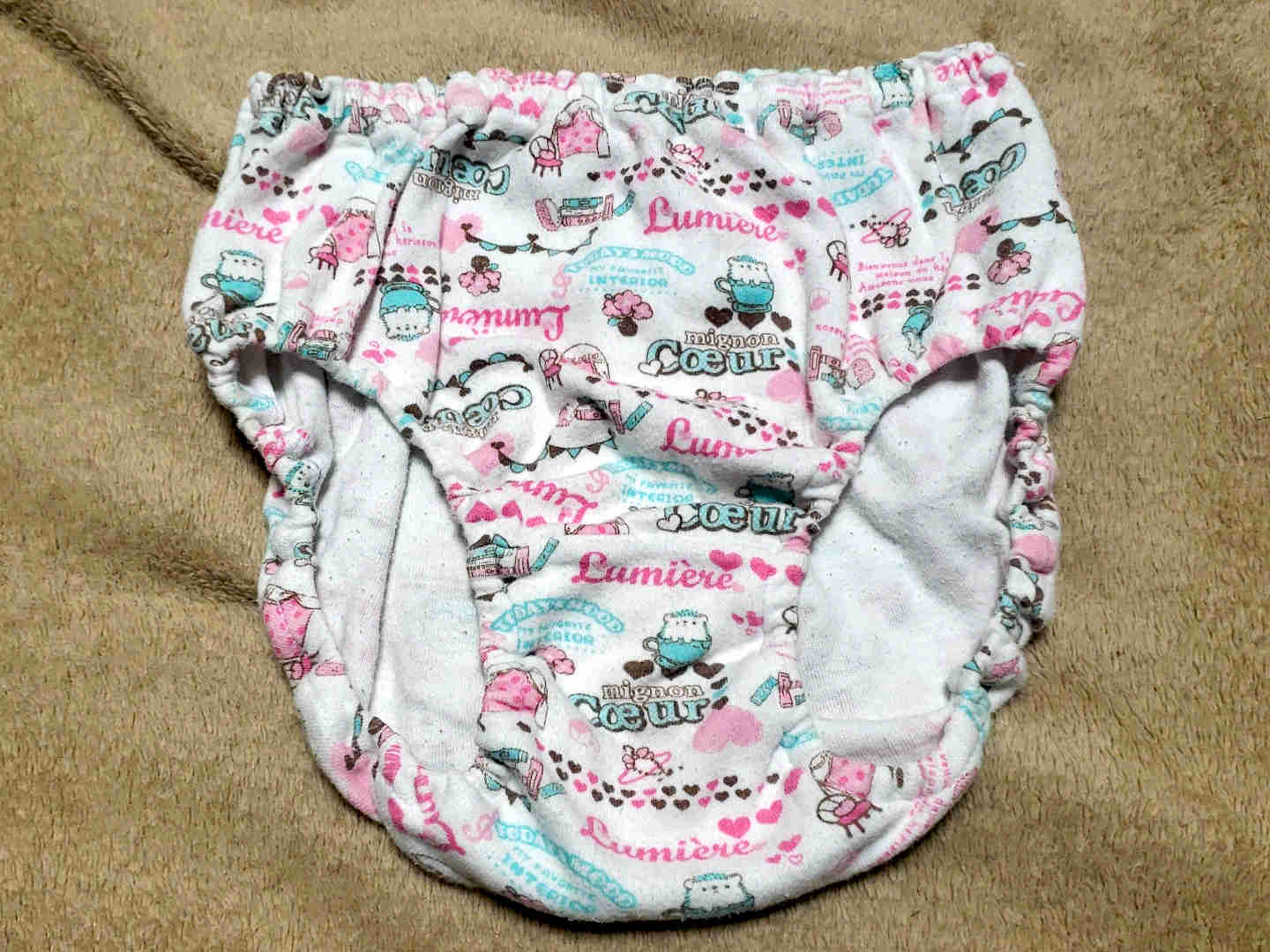 若い子たちのゴミの中身は 150サイズ 坂井愛未ちゃん