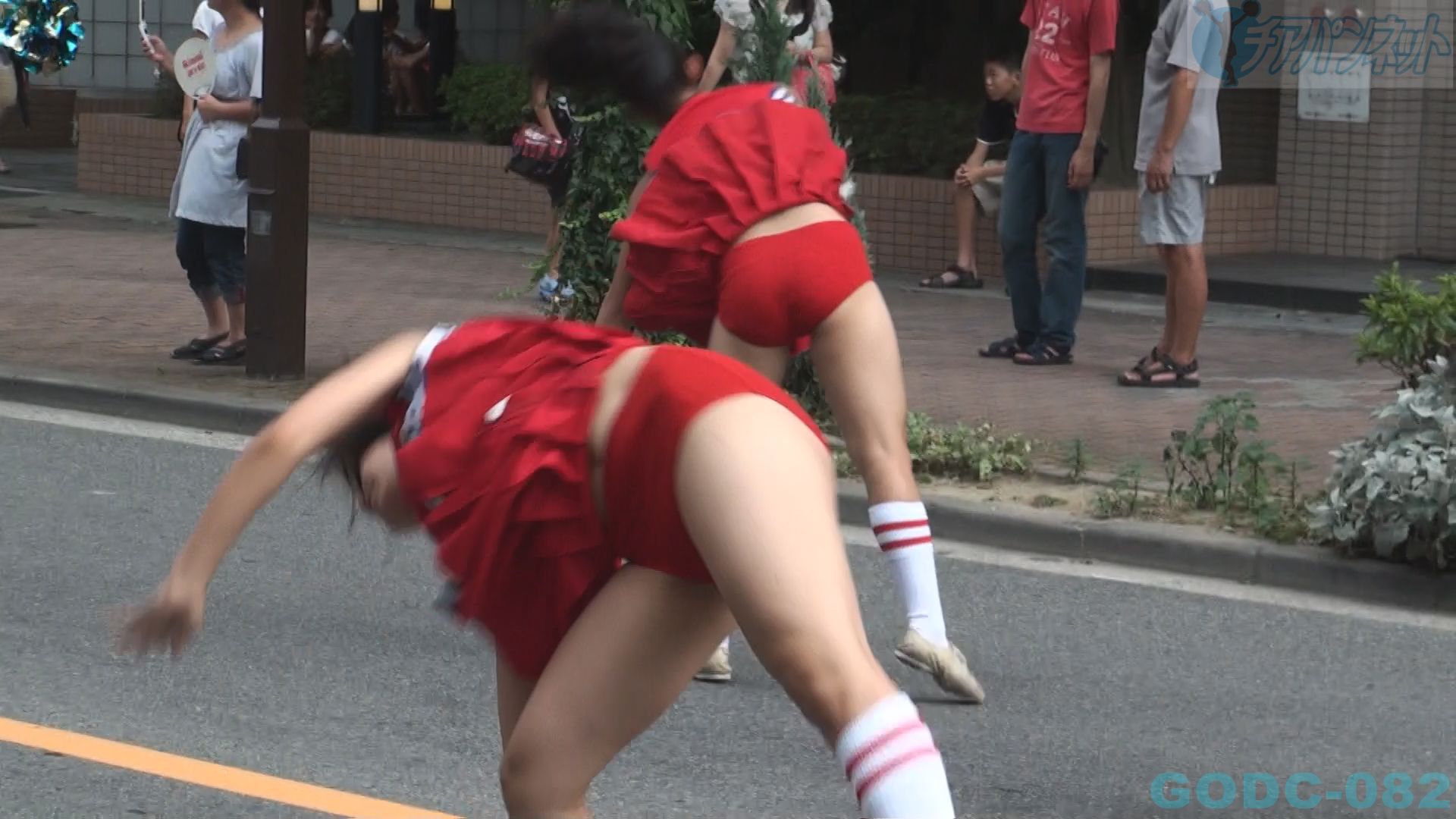 あの頃、神のようなチアがいた Vol.82　～パレードで追いかけ続けた女神たち～