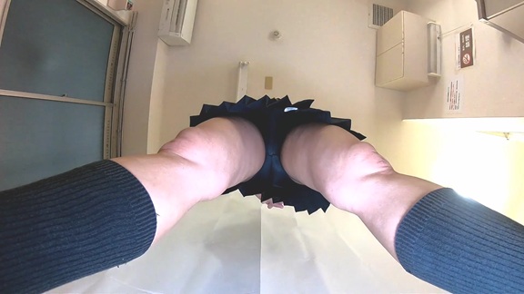 【画像・動画】スタジオ個撮でコスプレイヤーのスカートの中をがっつり撮影「ヒ〇アカ ト〇ヒミコ」【黒アンスコ】